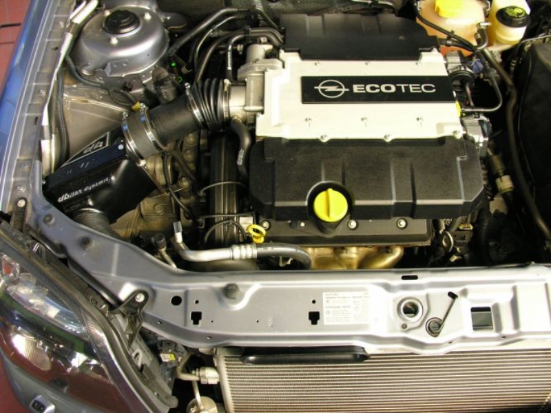 Opel vectra c двигателя. Vectra b 3.2 v6. Подкапотное пространство Опель Вектра с z18xer. Opel Vectra b x20dth. Опель Вектра 2.0 турбо.